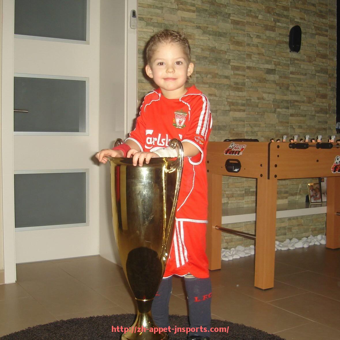 江南体育APP-世俱杯2025年球队装备打包标准及物流管理方案